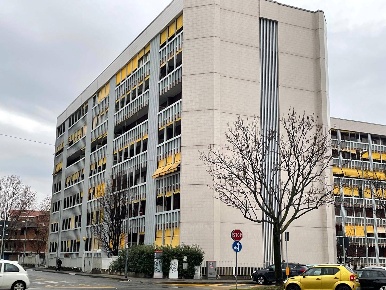 Foto Box in Via Roma, Collegno Santa Maria di 26 m² con 1 locali in vendita