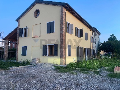 Foto Appartamento in Strada Ugozzolo, Parma Paradigna - Centro Torri
