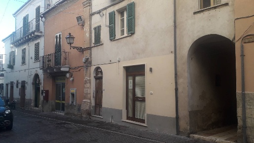 Foto Casa indipendente in Corso Santarelli, Manoppello Centro di 180 m²