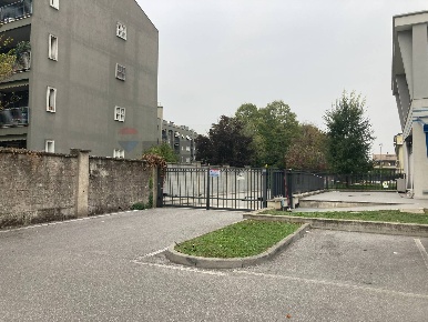 Foto Box in strada padana superiore, Cernusco sul Naviglio Centro di 40 m²