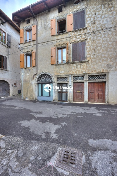 casa indipendente in vendita a Toscolano-Maderno