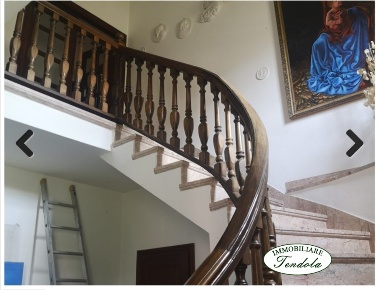 Foto Case semi ndipendenti a Castelnuovo Magra di 206 m² con 7 locali