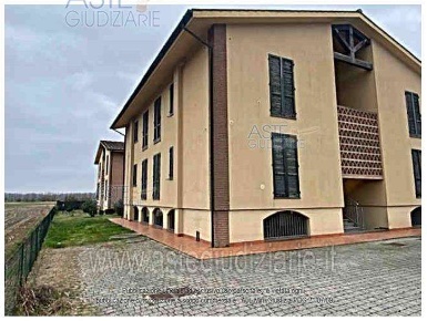 Foto Appartamento a Santa Maria a Monte di 67 m² con 3 locali all'asta