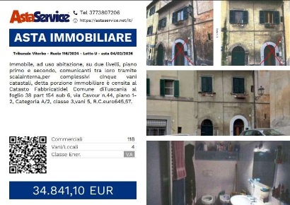 Foto Appartamento in Via Cavour 44, Tuscania di 118 m² con 4 locali