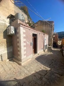 Foto Villa singola in VIA CATENA, Modica Modica Alta di 50 m² con 1 locali