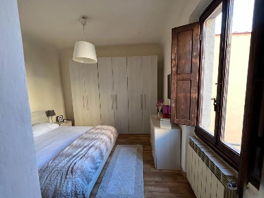 Foto Appartamento a Firenze Santa Maria Novella di 100 m² con 5 locali