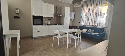 Foto Appartamento in via Adua, Cosenza Centro di 73 m² con 4 locali