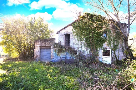 Foto Rustico in via Pantani, Montopoli di Sabina di 160 m² con 5 locali