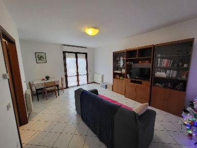 Foto Appartamento a Calcinaia di 80 m² con 4 locali in vendita