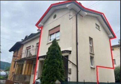 Foto Appartamento in Via A. Gramsci, Valdagno Centro di 99 m² con 6 locali