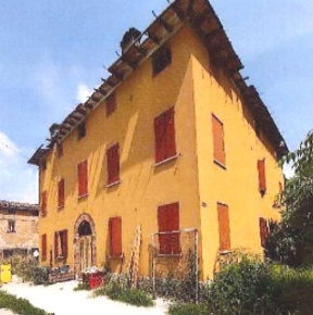 Foto Villa unifamiliare in via Provinciale Est, Nonantola Centro di 425 m²