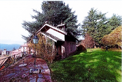 Foto Casa indipendente a Savignone Centro di 1056 m² con 250 locali