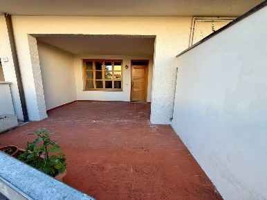 Foto Appartamento a Ponsacco Centro di 192 m² con 5 locali in vendita