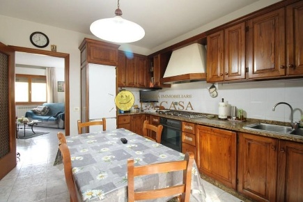 Foto Appartamento a Reggello Montanino di 95 m² con 5 locali in vendita