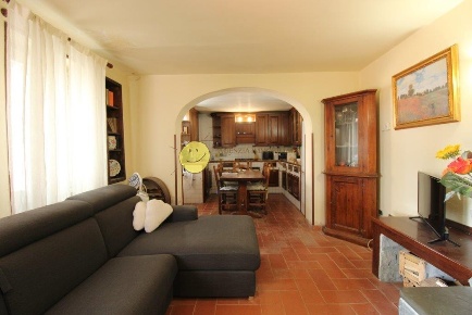 Foto Casa indipendente a Reggello di 145 m² con 7 locali in vendita
