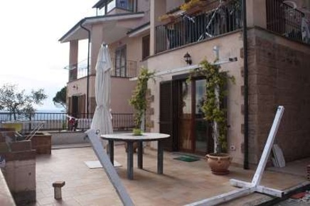 Foto Appartamento in vocabolo giardino, Alviano Centro di 90 m² in vendita