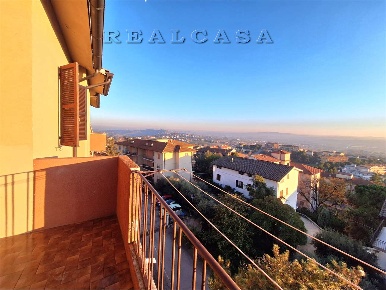 Foto Appartamento in colombo, Osimo Centro di 66 m² con 3 locali in vendita