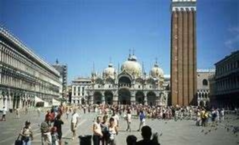 Foto Negozio in Piazza San Marco, Venezia San Marco di 3000 m² in vendita