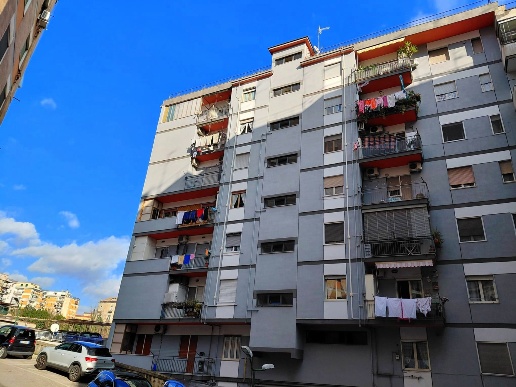 appartamento in affitto a Napoli in zona Stella