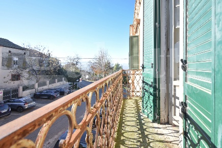 Foto Appartamento in Via Largo Palazzo 1, Monteodorisio Centro di 205 m²