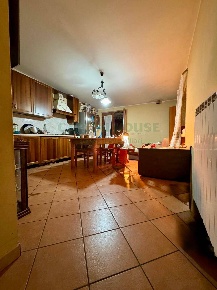 Foto Casa indipendente in via sediari, Palma Campania di 65 m² con 3 locali