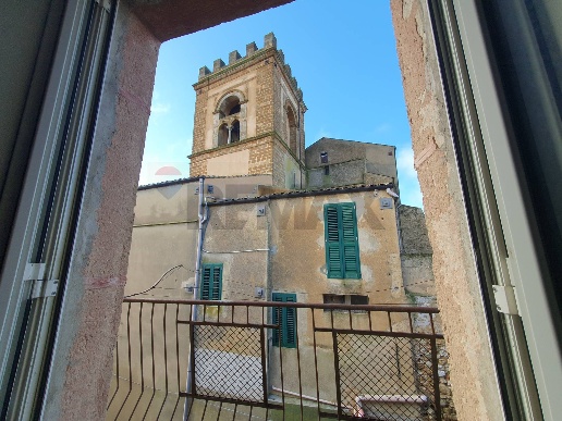 casa indipendente in vendita a Caltagirone