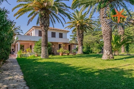 Foto Villa unifamiliare in Localita Lido, Capoliveri di 368 m² in vendita