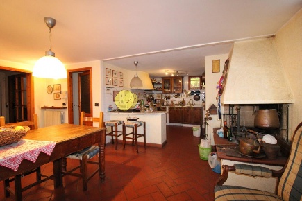 Foto Villa bifamiliare a Figline e Incisa Valdarno Aiaccia di 270 m²