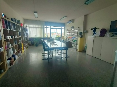 Foto Ufficio a Carrara Stadio, Sant'Antonio, Marasio di 400 m² in affitto