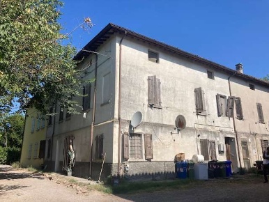 Foto Appartamento in Via Gazzoli 137, Novi di Modena di 145 m² all'asta
