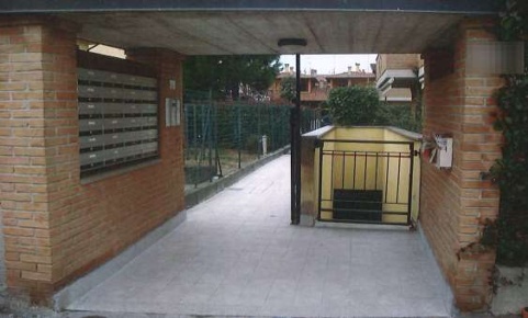 Foto Appartamento in Via Barone E. Leonino, Truccazzano Albignano di 81 m²