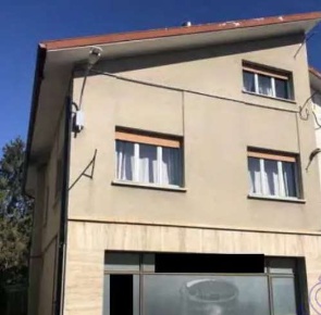 Foto Appartamento in Via Divisione Julia, Faedis Centro di 149 m² all'asta