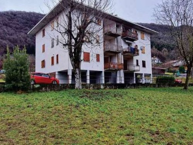 Foto Appartamento in Colle Gallo, Albino Casale di 68 m² con 4 locali
