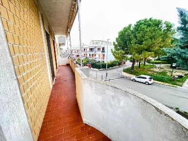 Foto Appartamento a Rodi Garganico di 122 m² con 6 locali in vendita