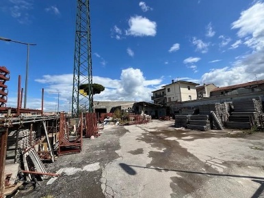 Foto Capannone industriale a Viareggio Terminetto - Migliarina di 355 m²