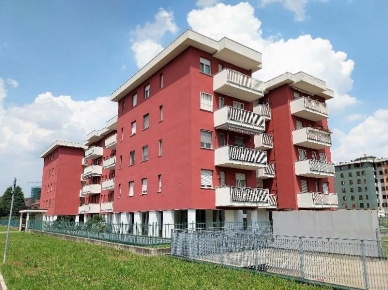 Foto Box a Garbagnate Milanese Centro di 24 m² con 1 locali in vendita