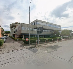 Foto Locale commerciale a Viareggio Terminetto - Migliarina di 85 m²