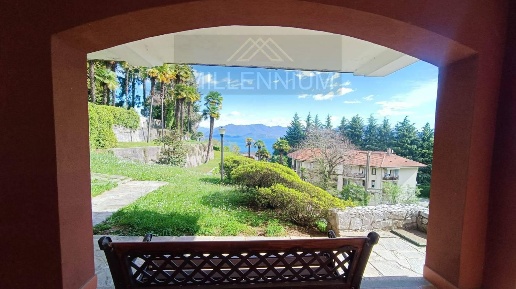 Foto Appartamento a Arona di 50 m² con 2 locali in vendita