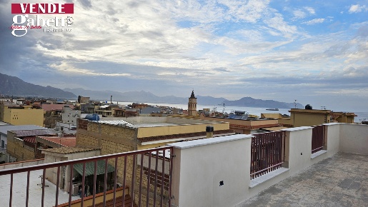 Foto Appartamento in Via Marco Polo 23, Bagheria Aspra di 89 m² in vendita