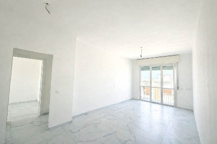 Foto Appartamento in Via Petrarca 35, Vercelli Semicentro di 95 m²