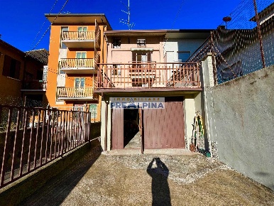 Foto Casa indipendente in VIA CESRE BATTISTI  28 A, Gazzaniga Centro