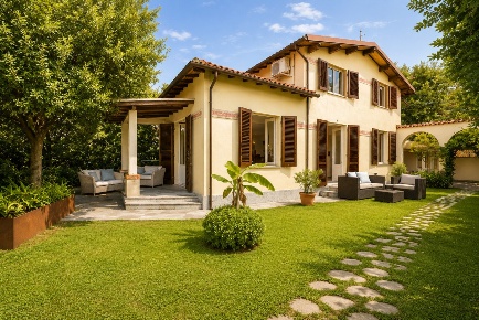 Foto Villa unifamiliare in Via San Giovanni Bosco, Pietrasanta di 200 m²