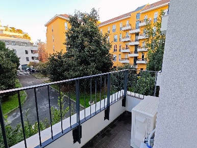 Foto Appartamento in Via Andrea Maffei, Milano Montenero di 50 m²