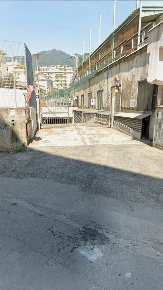Foto Garage in Via Michelangelo Schipa 10, Salerno Centro di 19 m²