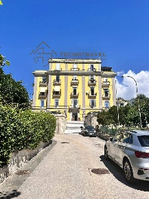 Foto Appartamento in Via Santo Strato, Napoli Posillipo di 45 m² in vendita
