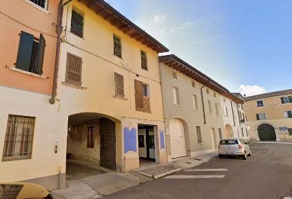 Foto Appartamento in Via Roma 47, Quinzano d'Oglio Centro di 69 m² all'asta