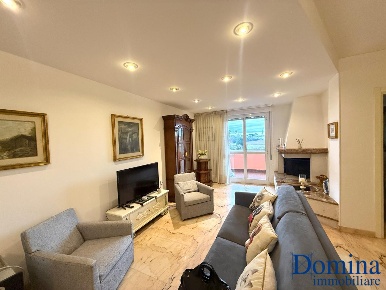 Foto Appartamento a Montignoso Debbia, Cervaiolo di 100 m² con 4 locali