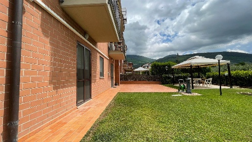 Foto Appartamento in Via Monte Peglia, Spello di 64 m² con 3 locali