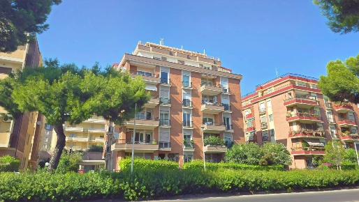 Foto Ufficio in VIALE ARMANDO DIAZ 106, Cagliari Bonaria di 78 m²