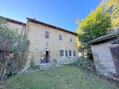 Foto Rustico a Valsamoggia Rivo Casazza di 301 m² con 7 locali in vendita